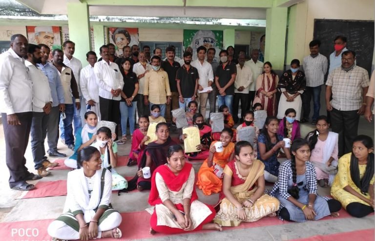 ARi - CSR - School Computer Lab Setup